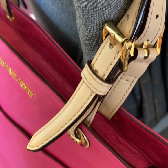 SOLD Michael Kors Leather Tote - Picture 3 of 10